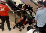 Balita Tertarik Eskalator di CCM, Dilarikan ke Rumah Sakit
