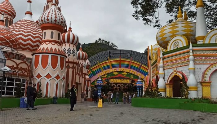 Pemkab Bogor Bakal Bongkar Bangunan Wisata Hibiscus Fantasy Milik Jaswita 